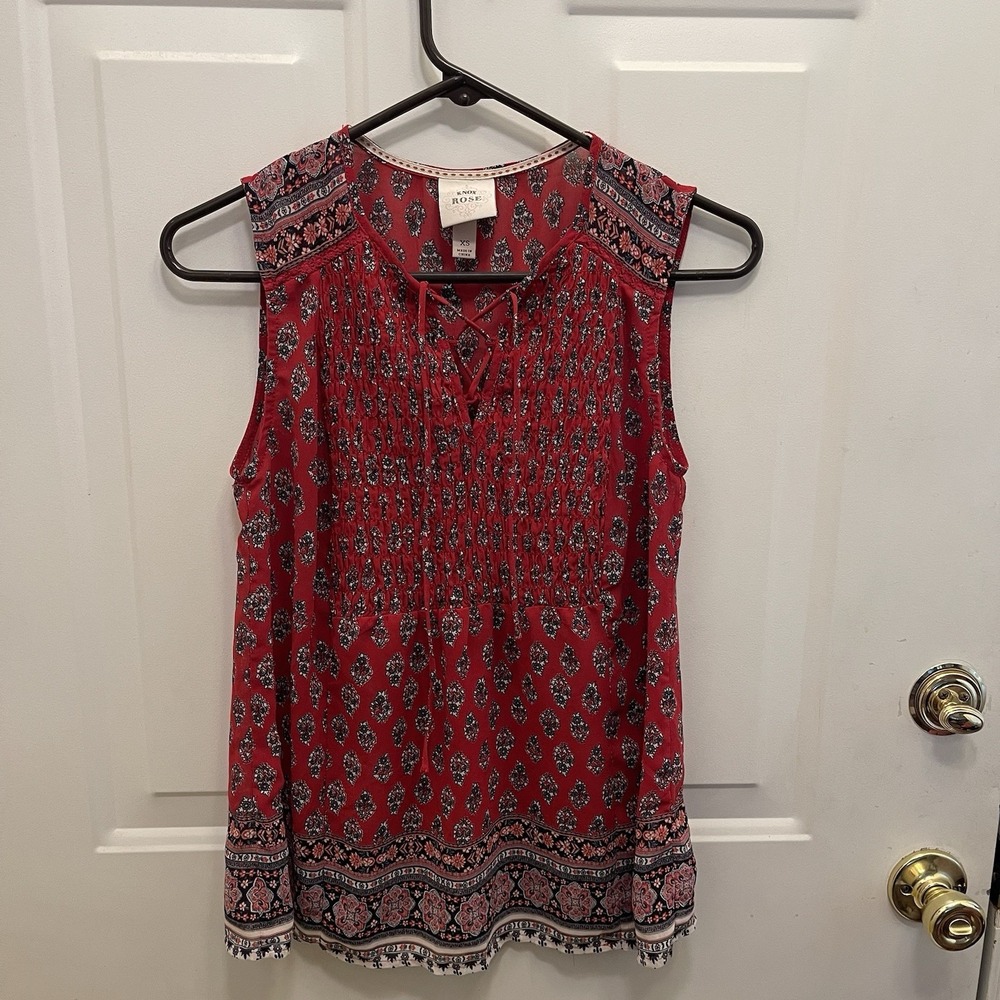 Knox Rose Women Blouse XS Red Floral Boho‎ Festival Tassel V-Neck Pullover